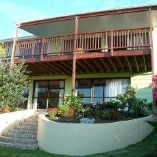 Terracota Gardens Holiday House 2004-2007